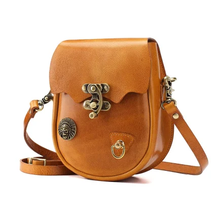 Women's Handmade Vegetable Tanned Leather Shoulder Bag Fashionable Messenger Bag for Casual Wear